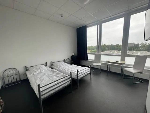 Arena Hostel & Monteurzimmer Hamburg-Harburg