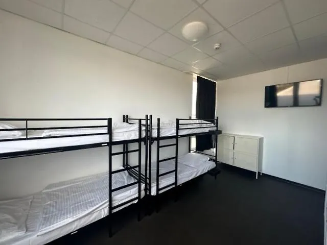 Arena Hostel & Monteurzimmer Гамбург